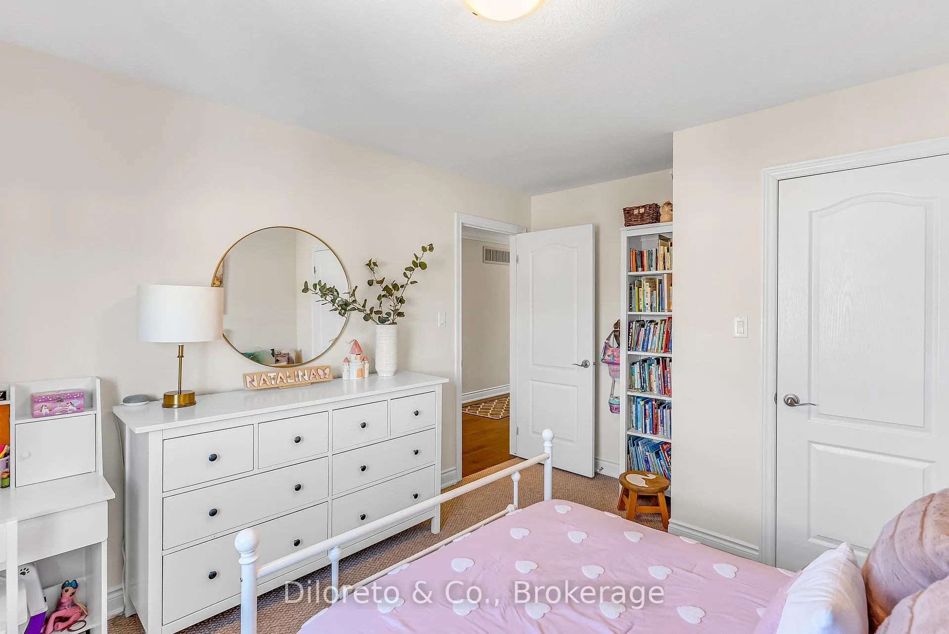 Photo 33 of 28 Michelangelo Lane, Hamilton, Carpenter — HOMEH