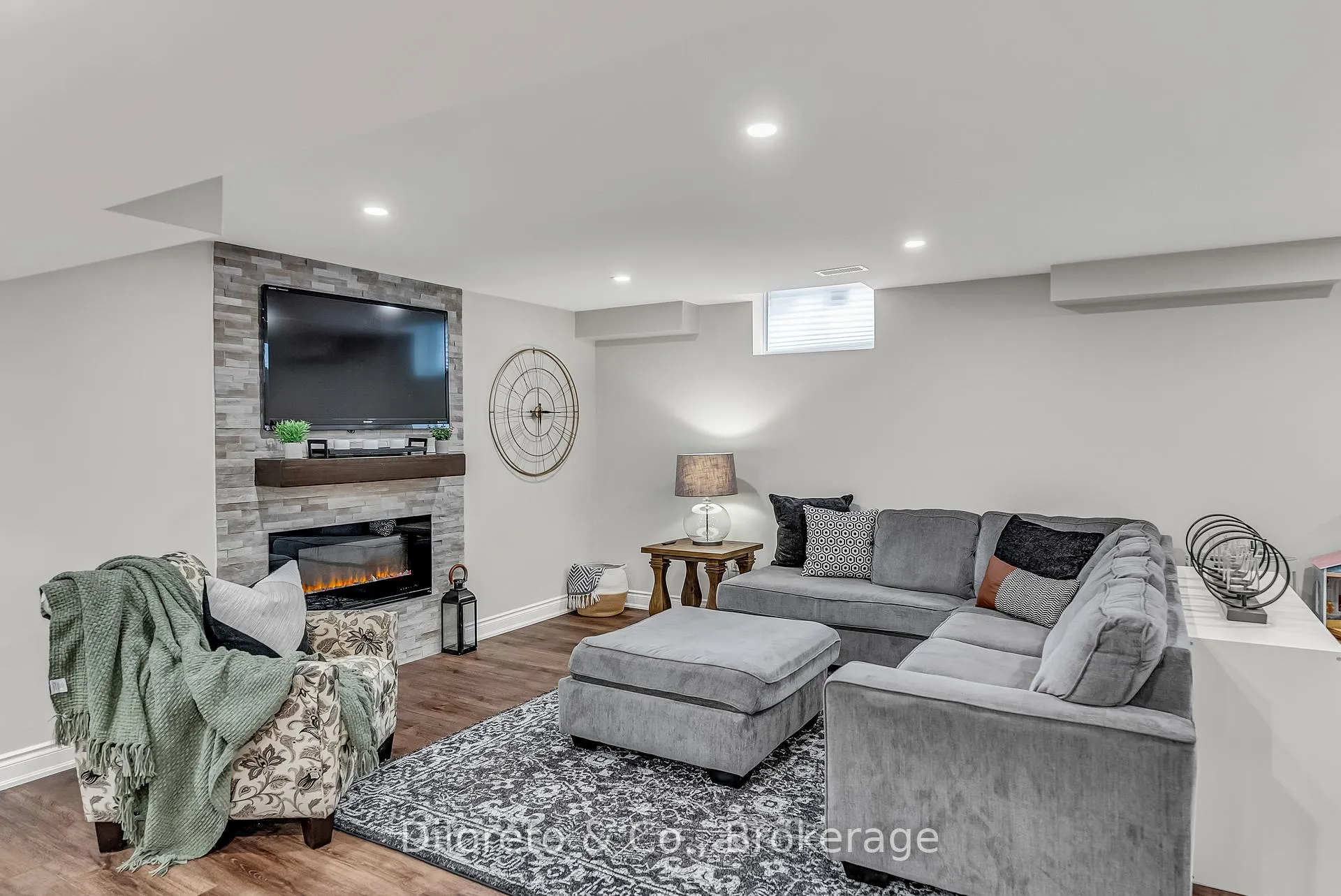 Photo 41 of 28 Michelangelo Lane, Hamilton, Carpenter — HOMEH