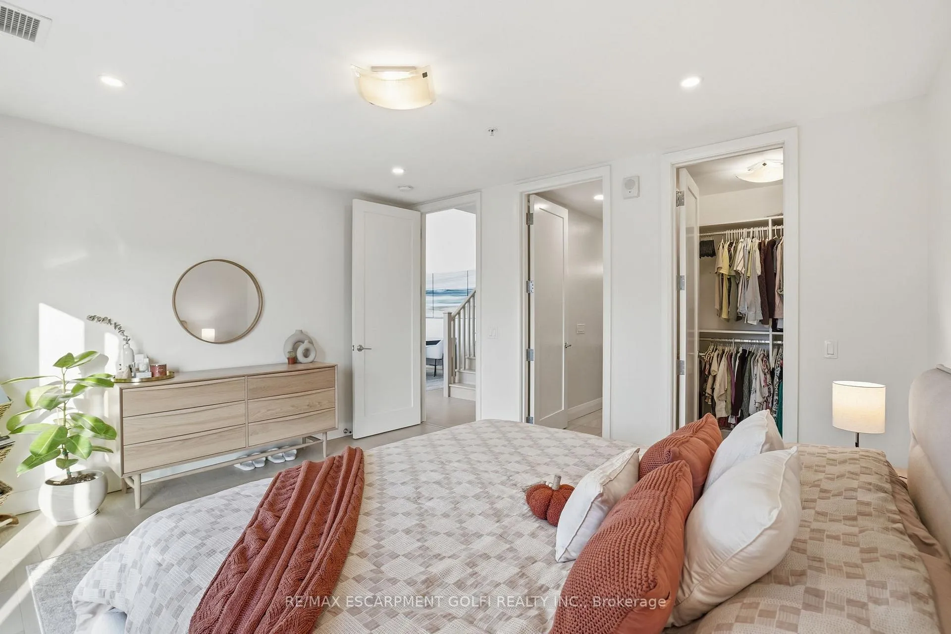 Photo 21 of Unit LPH7, 112 King Street, Hamilton, Beasley — HOMEH