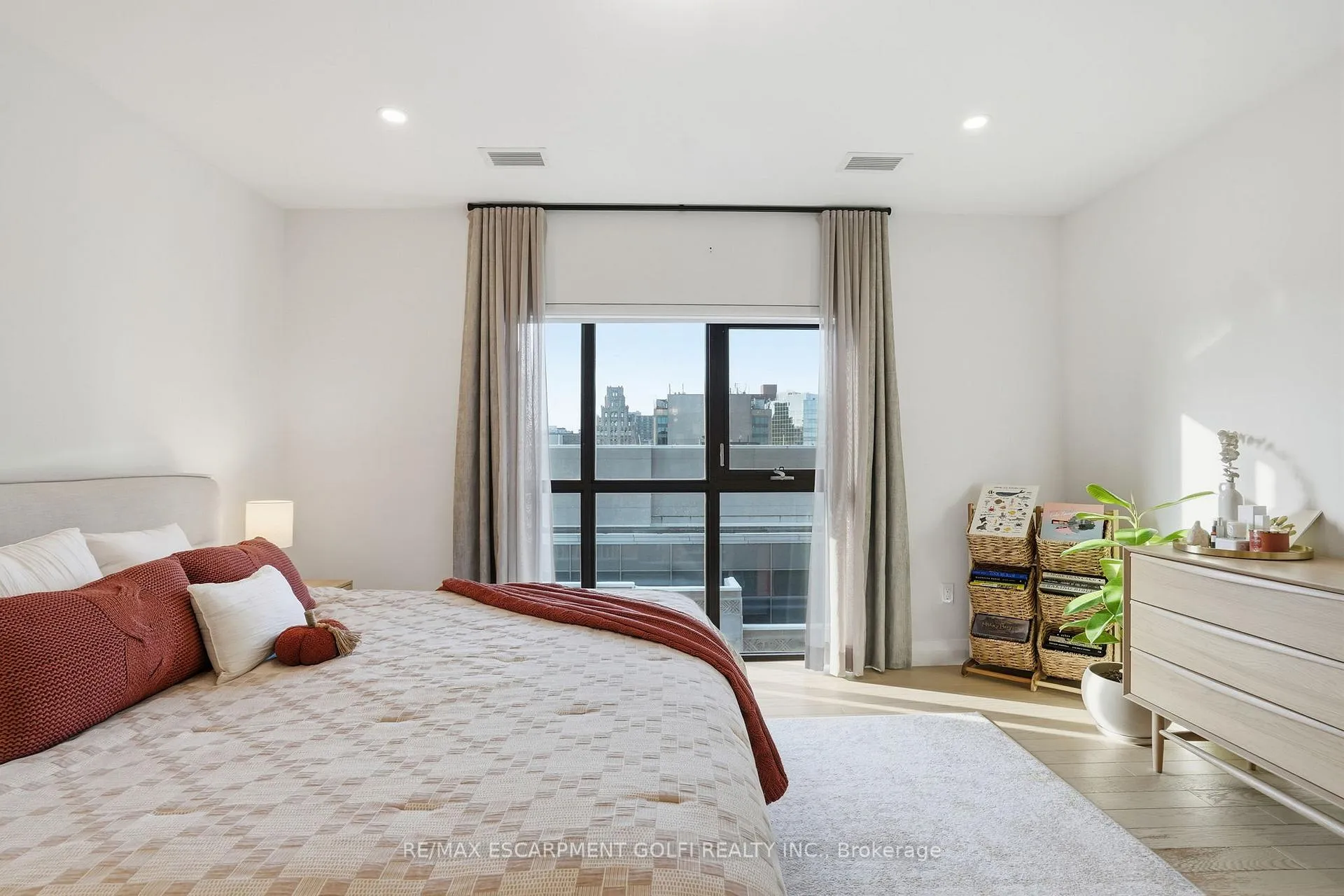 Photo 22 of Unit LPH7, 112 King Street, Hamilton, Beasley — HOMEH