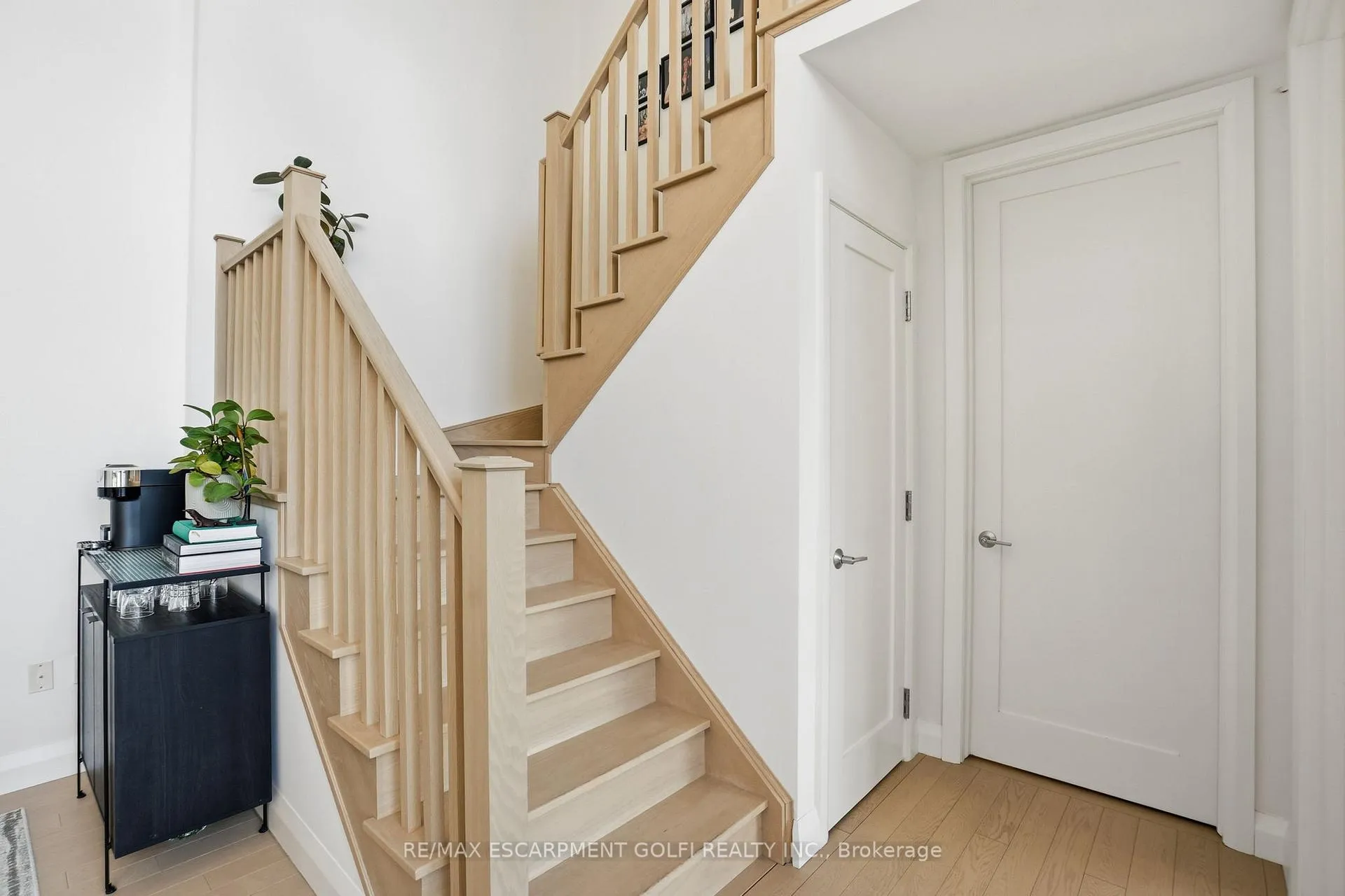 Photo 24 of Unit LPH7, 112 King Street, Hamilton, Beasley — HOMEH