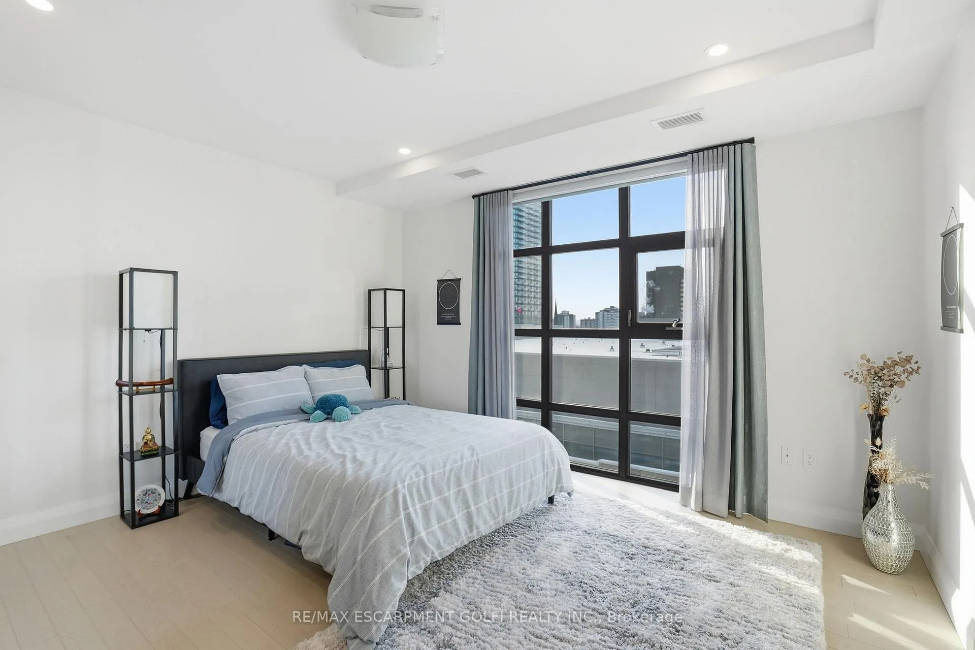 Photo 25 of Unit LPH7, 112 King Street, Hamilton, Beasley — HOMEH