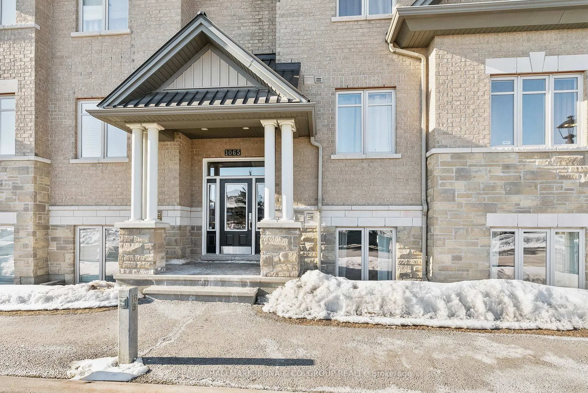 Photo 2 of Unit B, 1065 Beryl Private, Ottawa, Riverside South/Gloucester Glen — HOMEH