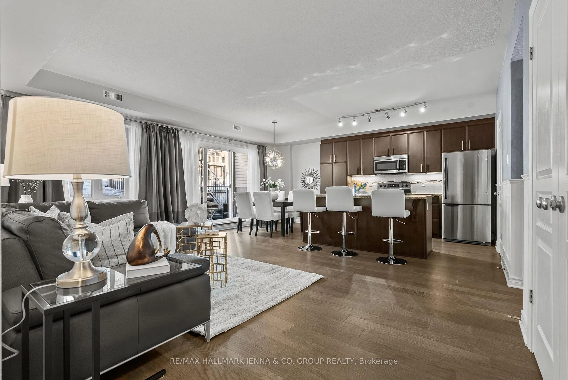 Photo 6 of Unit B, 1065 Beryl Private, Ottawa, Riverside South/Gloucester Glen — HOMEH