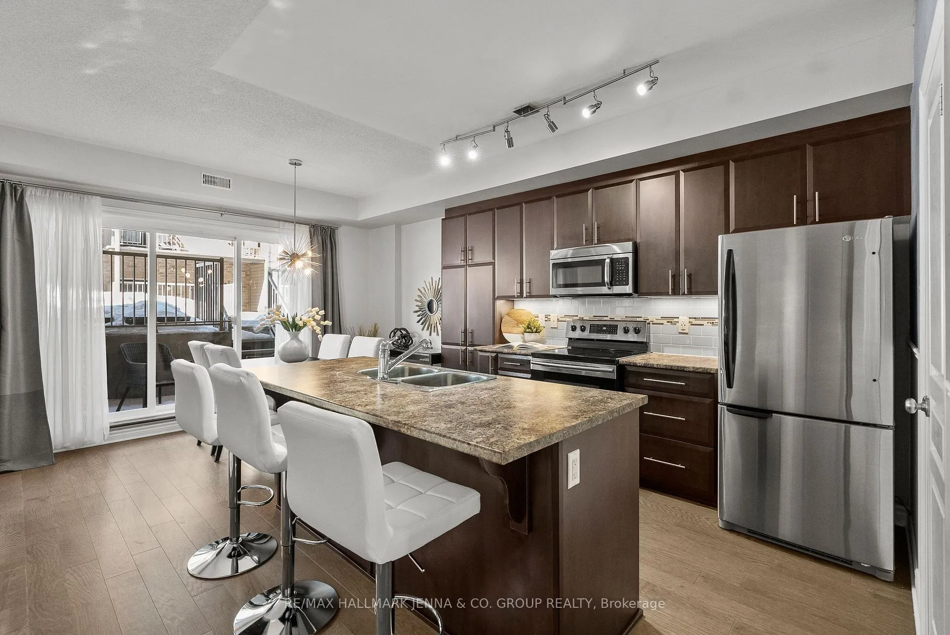 Photo 12 of Unit B, 1065 Beryl Private, Ottawa, Riverside South/Gloucester Glen — HOMEH