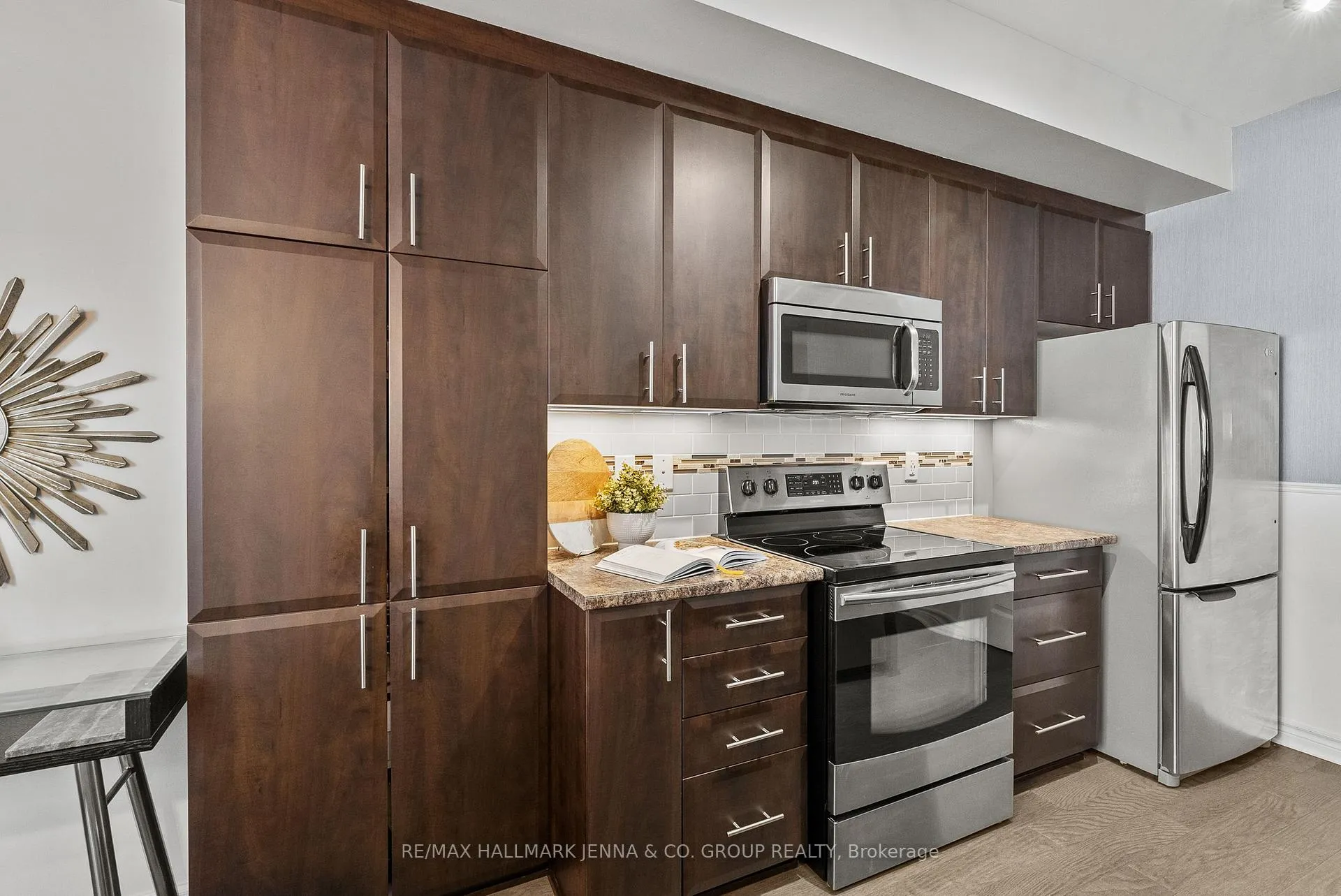 Photo 13 of Unit B, 1065 Beryl Private, Ottawa, Riverside South/Gloucester Glen — HOMEH