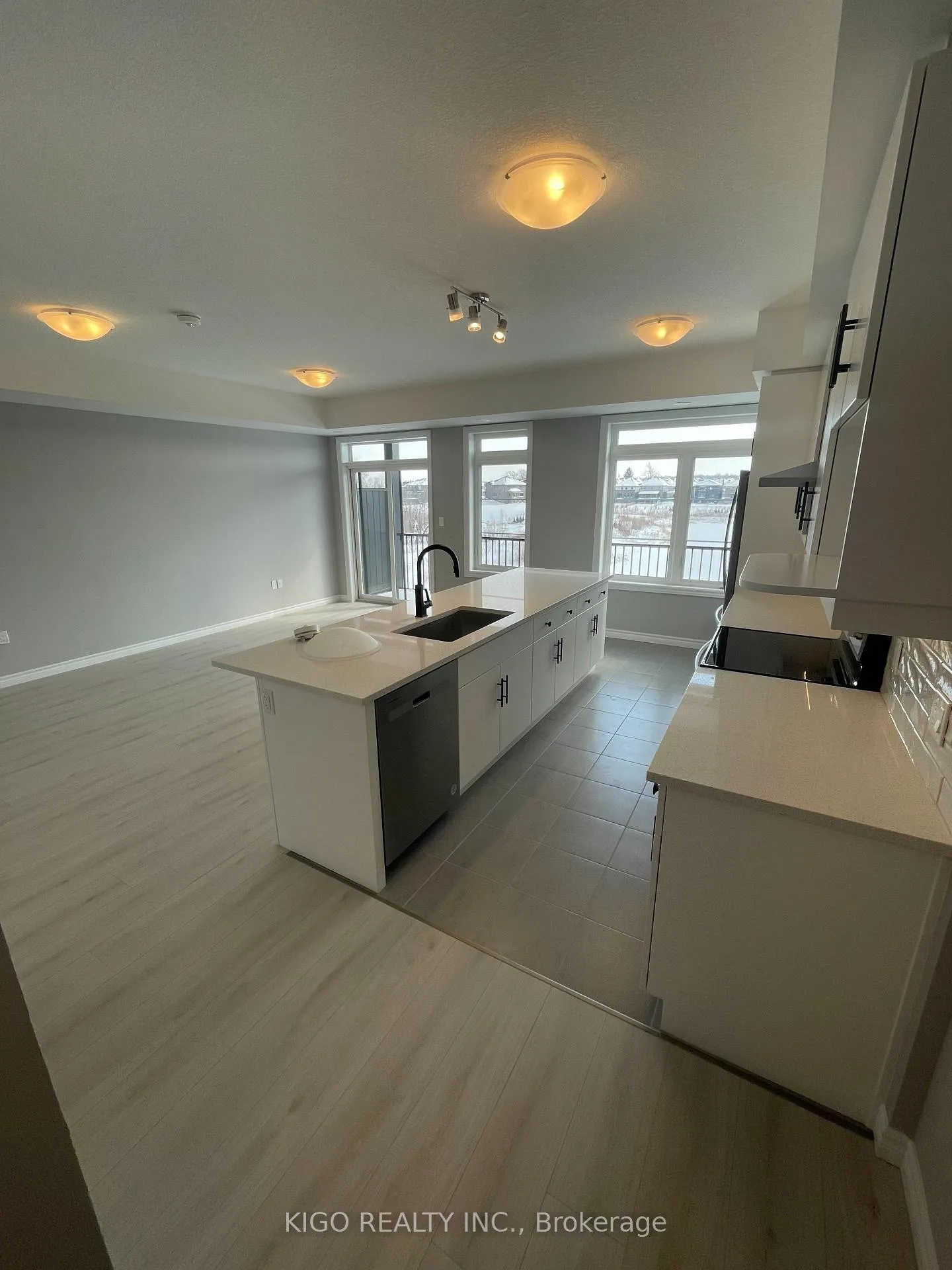 Photo 5 of 102 Lomond Lane, Kitchener — HOMEH