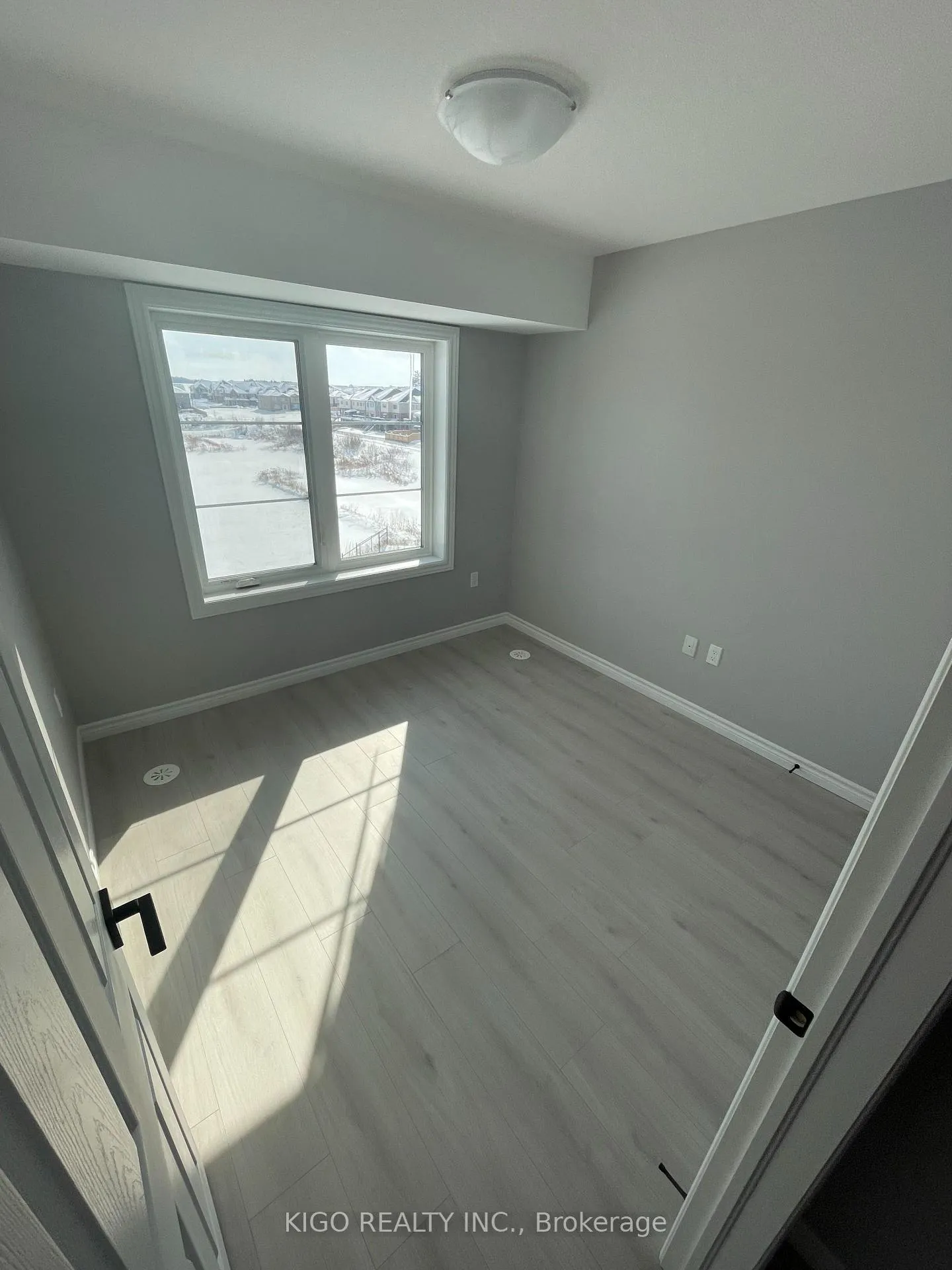Photo 12 of 102 Lomond Lane, Kitchener — HOMEH