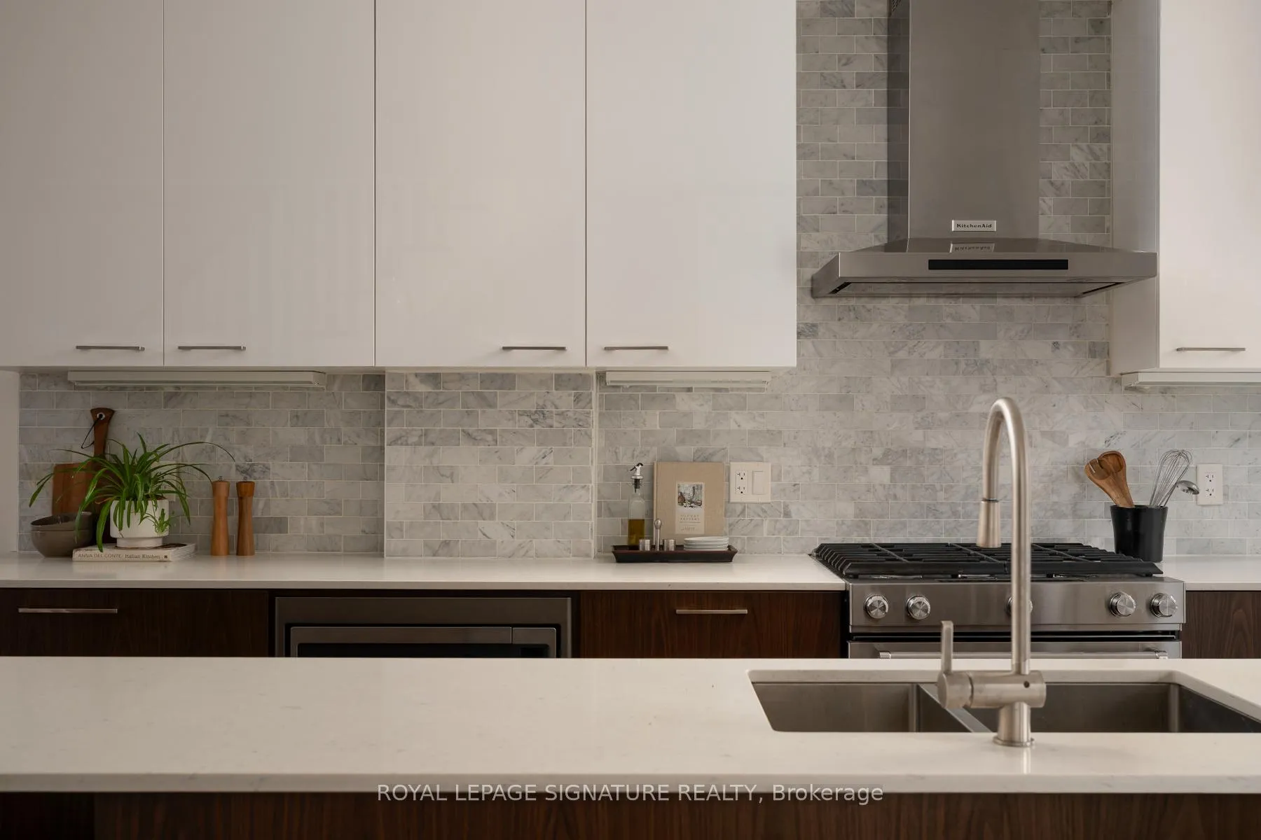 Photo 16 of 119 Alton Avenue, Toronto, South Riverdale — HOMEH