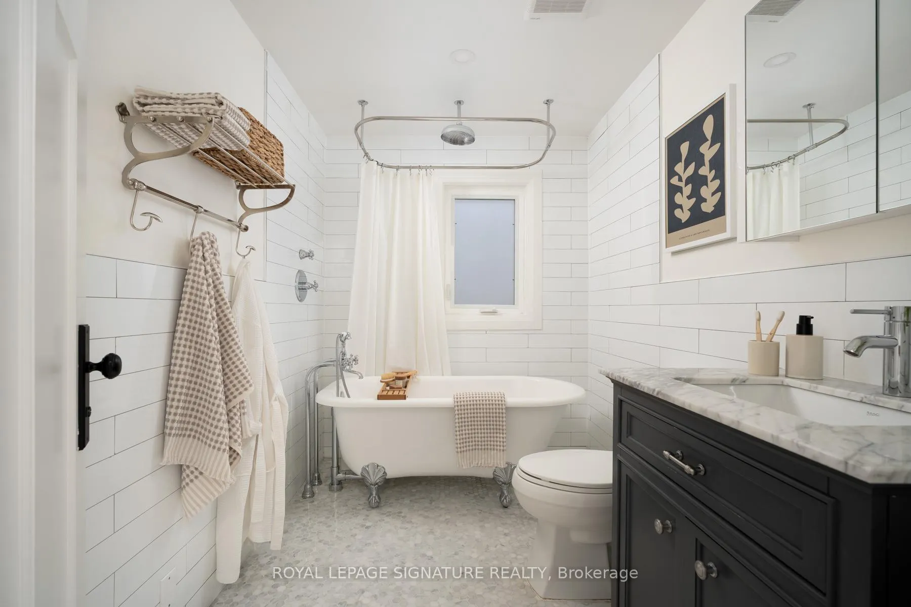 Photo 24 of 119 Alton Avenue, Toronto, South Riverdale — HOMEH