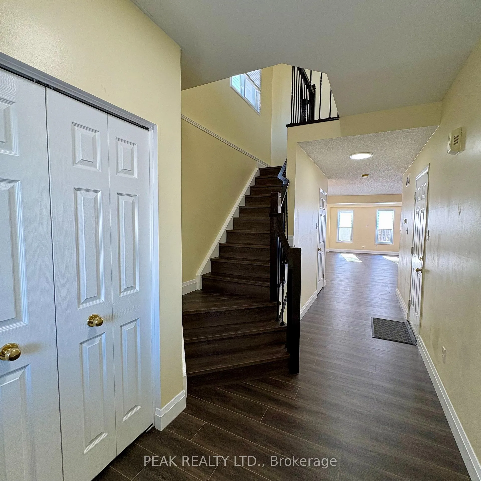 Photo 6 of 629 Violet Street, Waterloo — HOMEH