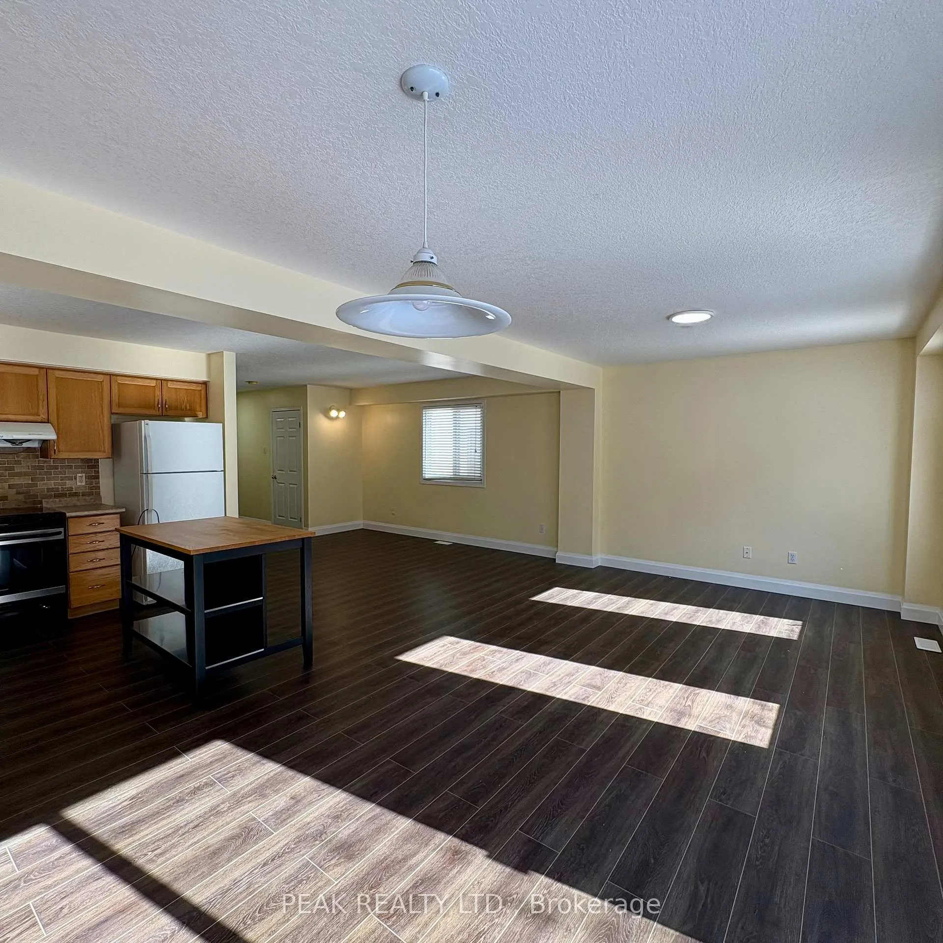 Photo 11 of 629 Violet Street, Waterloo — HOMEH
