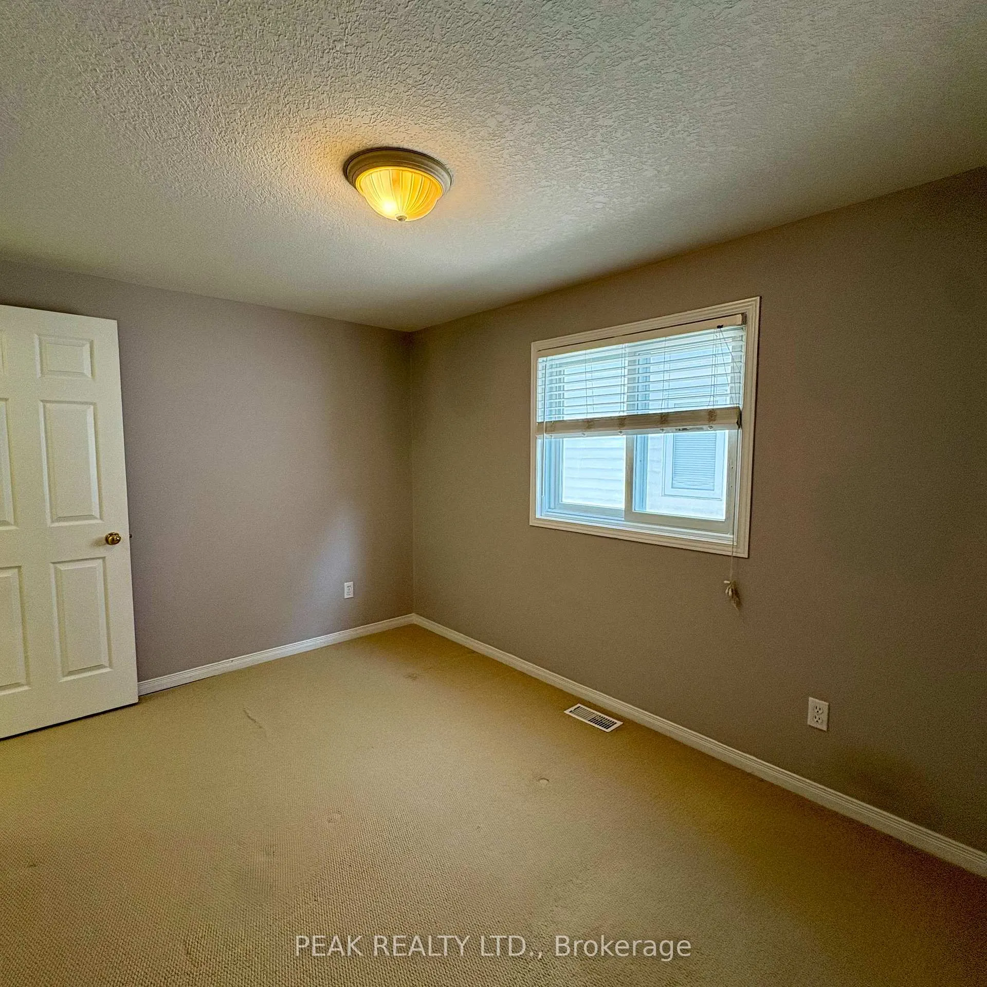 Photo 41 of 629 Violet Street, Waterloo — HOMEH