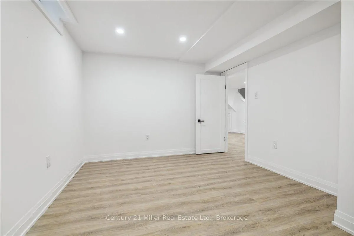Photo 12 of Unit Basement, 91 Oneida Boulevard, Hamilton, Ancaster — HOMEH