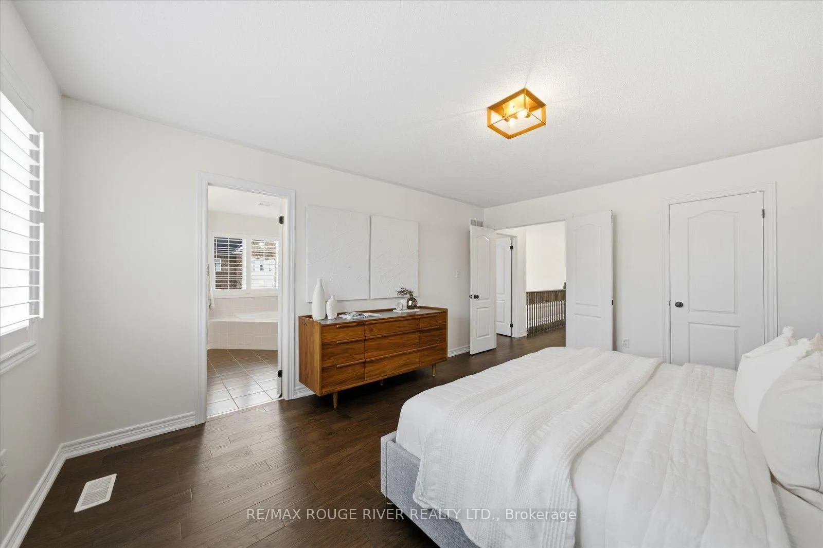 Photo 23 of 1954 Riverton Street, Oshawa, Taunton — HOMEH