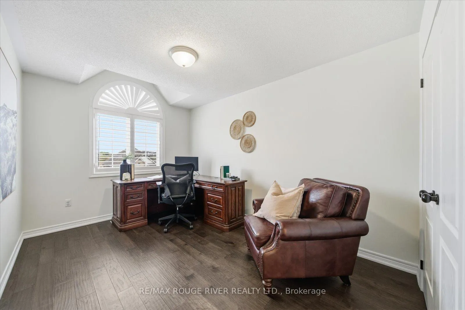 Photo 32 of 1954 Riverton Street, Oshawa, Taunton — HOMEH