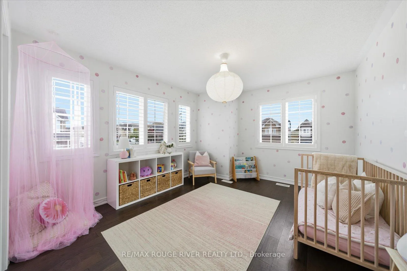 Photo 33 of 1954 Riverton Street, Oshawa, Taunton — HOMEH