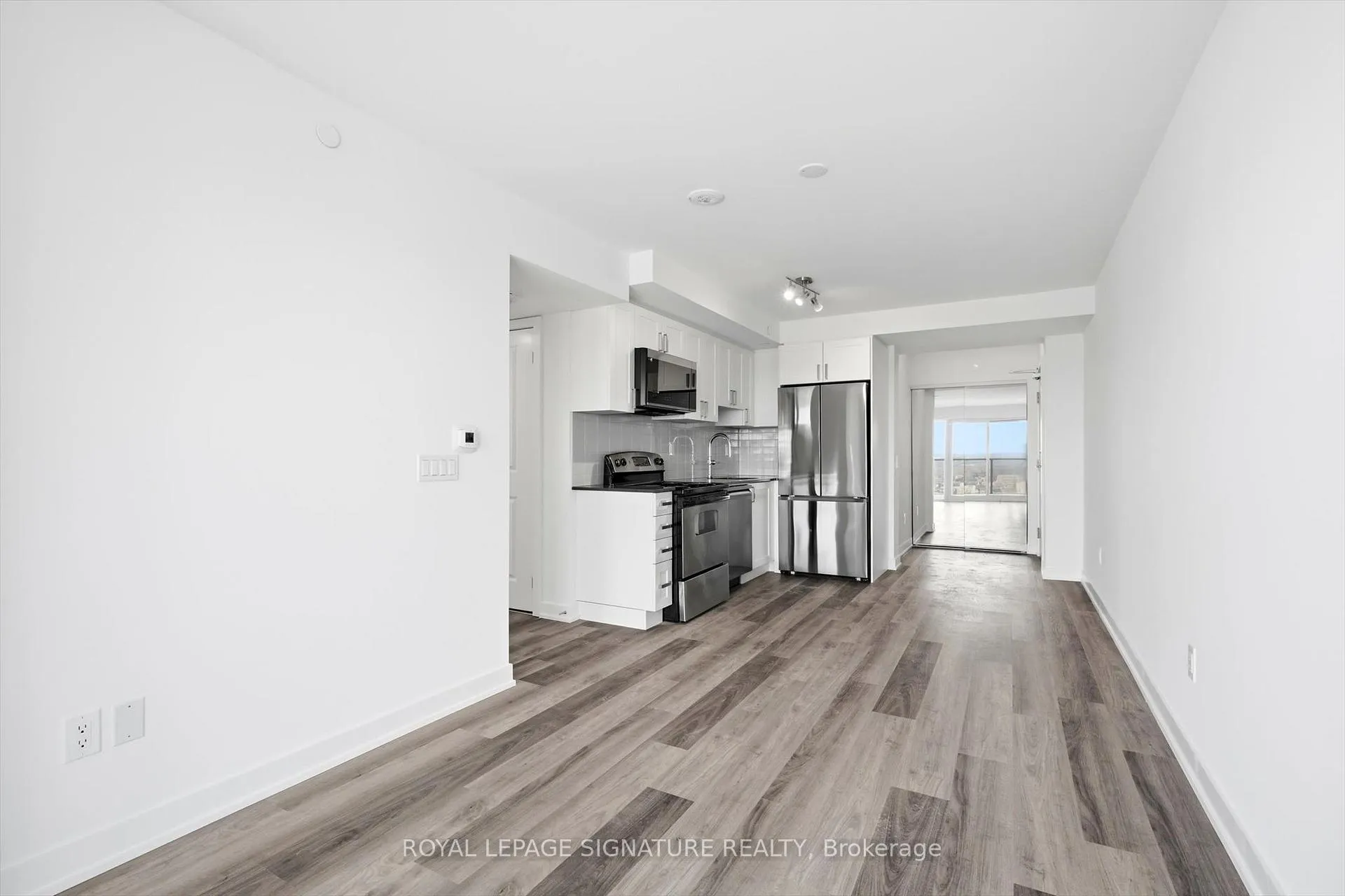 Photo 7 of Unit 2302, 1010 Sandy Beach Road, Pickering, Bay Ridges — HOMEH