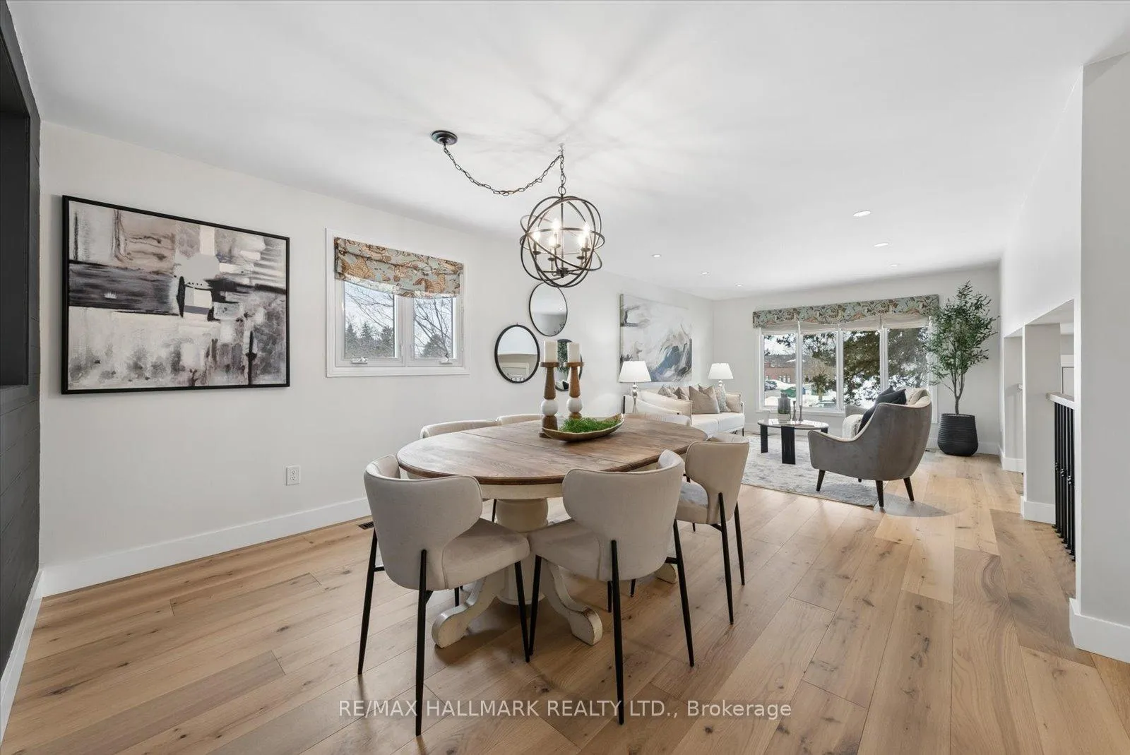 Photo 10 of 233 Fincham Avenue, Markham, Markham Village — HOMEH