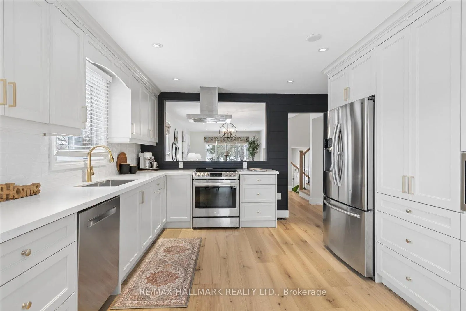 Photo 13 of 233 Fincham Avenue, Markham, Markham Village — HOMEH