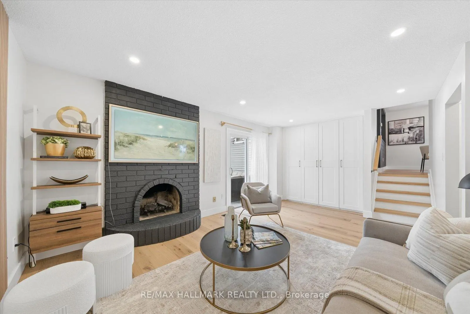 Photo 18 of 233 Fincham Avenue, Markham, Markham Village — HOMEH