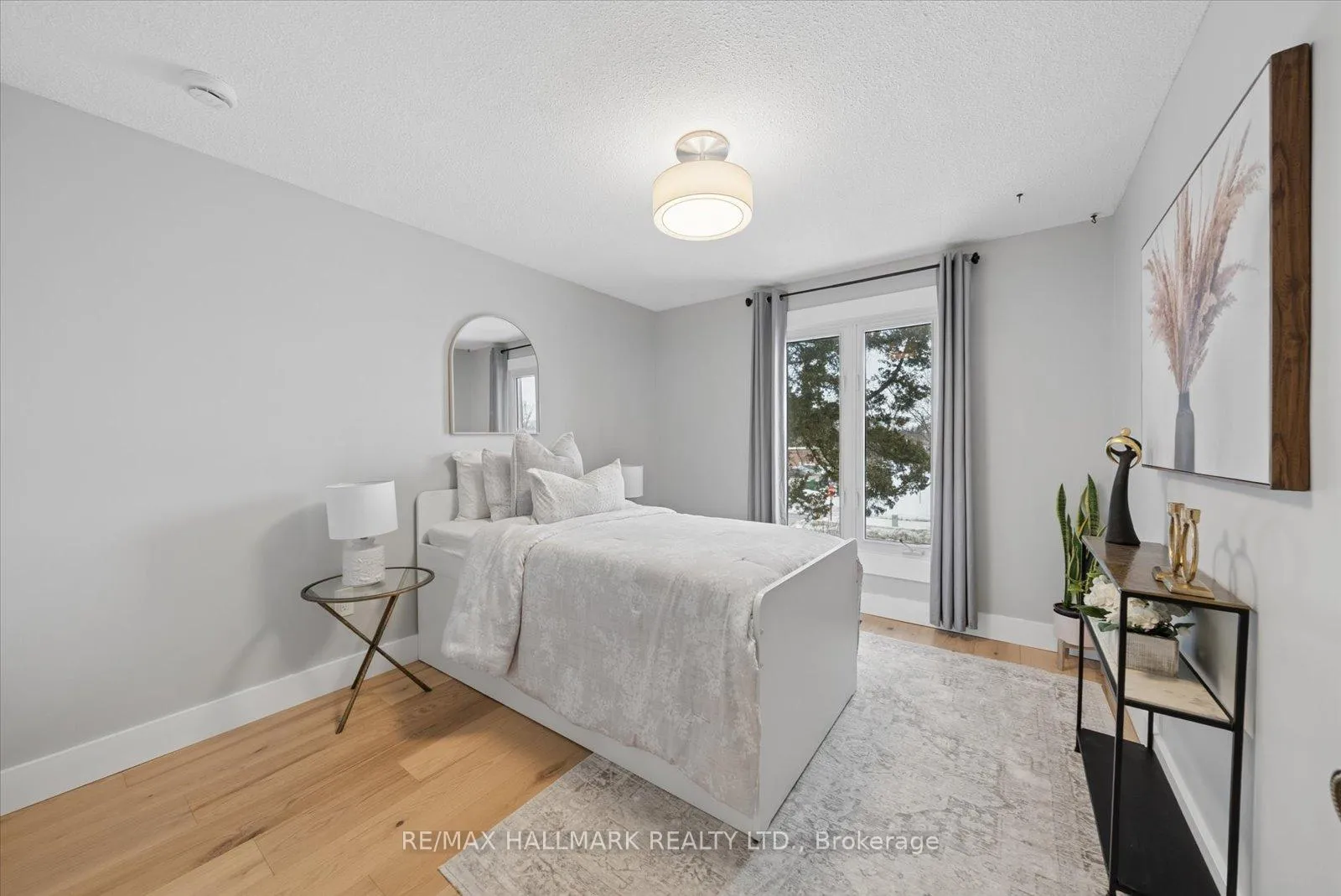 Photo 26 of 233 Fincham Avenue, Markham, Markham Village — HOMEH