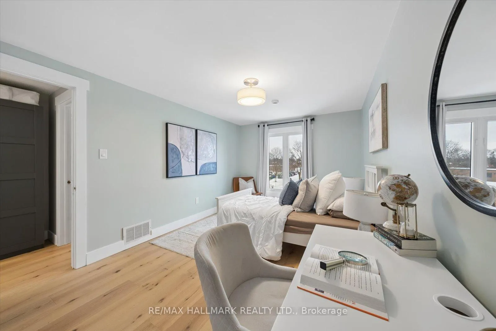 Photo 30 of 233 Fincham Avenue, Markham, Markham Village — HOMEH