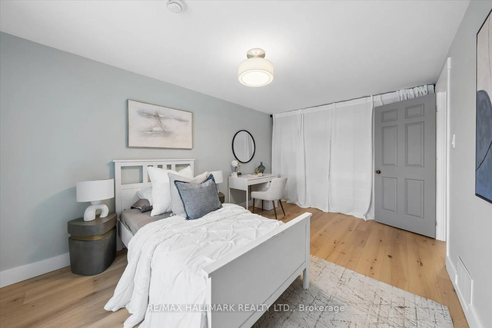 Photo 31 of 233 Fincham Avenue, Markham, Markham Village — HOMEH