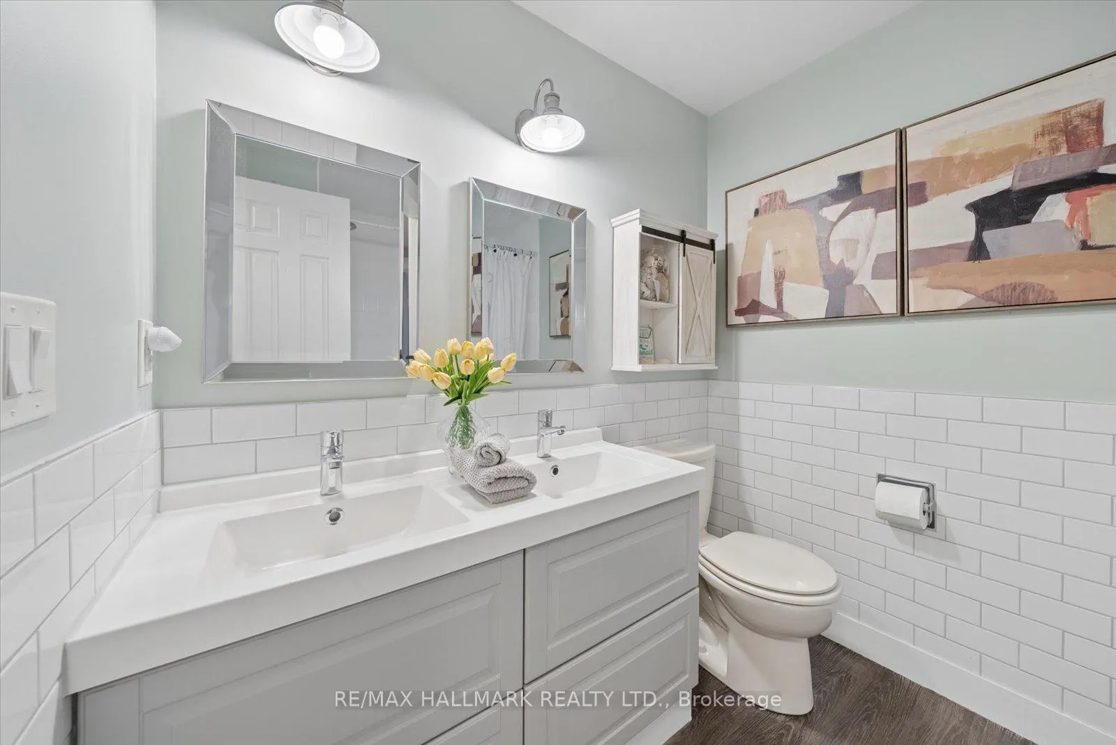 Photo 32 of 233 Fincham Avenue, Markham, Markham Village — HOMEH
