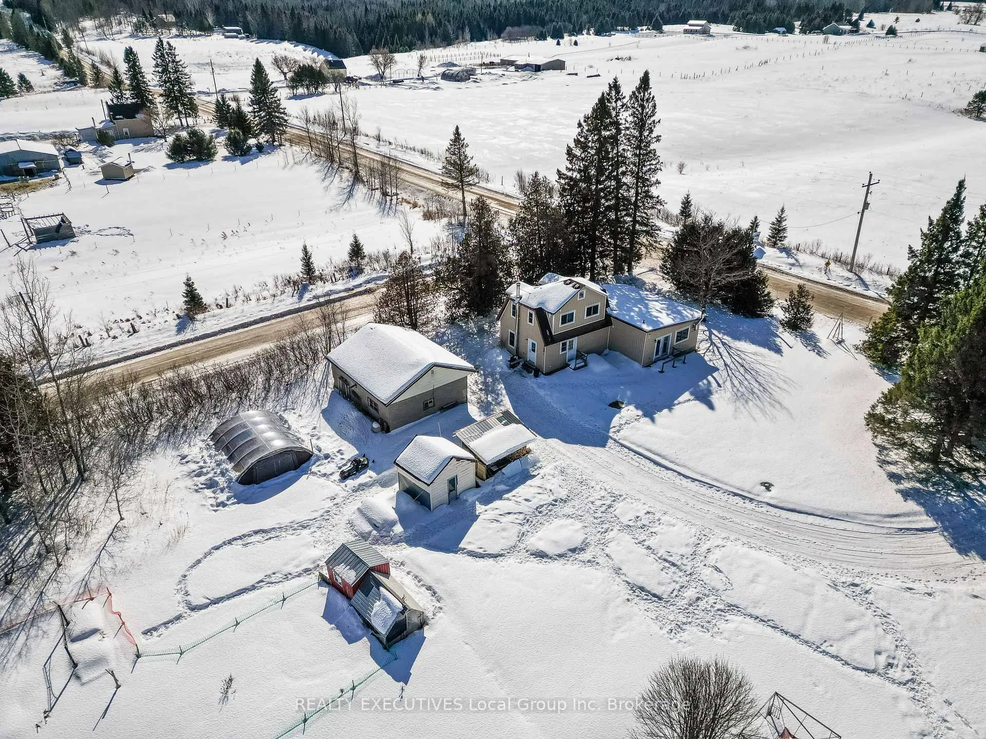 Photo 4 of 512 Mount Pleasant Road, Calvin — HOMEH