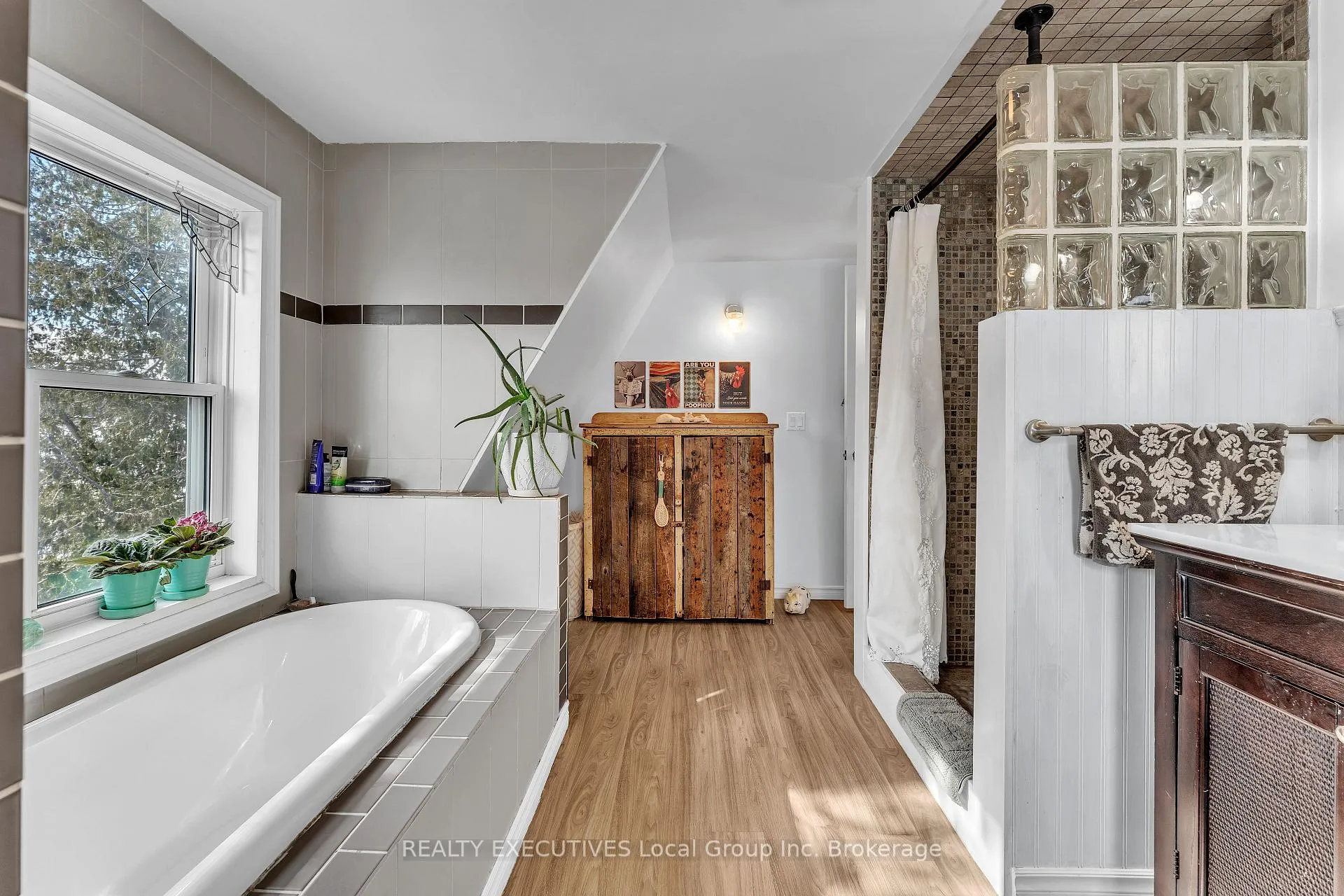 Photo 25 of 512 Mount Pleasant Road, Calvin — HOMEH