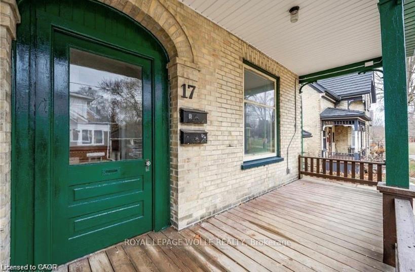 Photo 2 of Unit UPPER, 17 Hilda Place, Kitchener — HOMEH