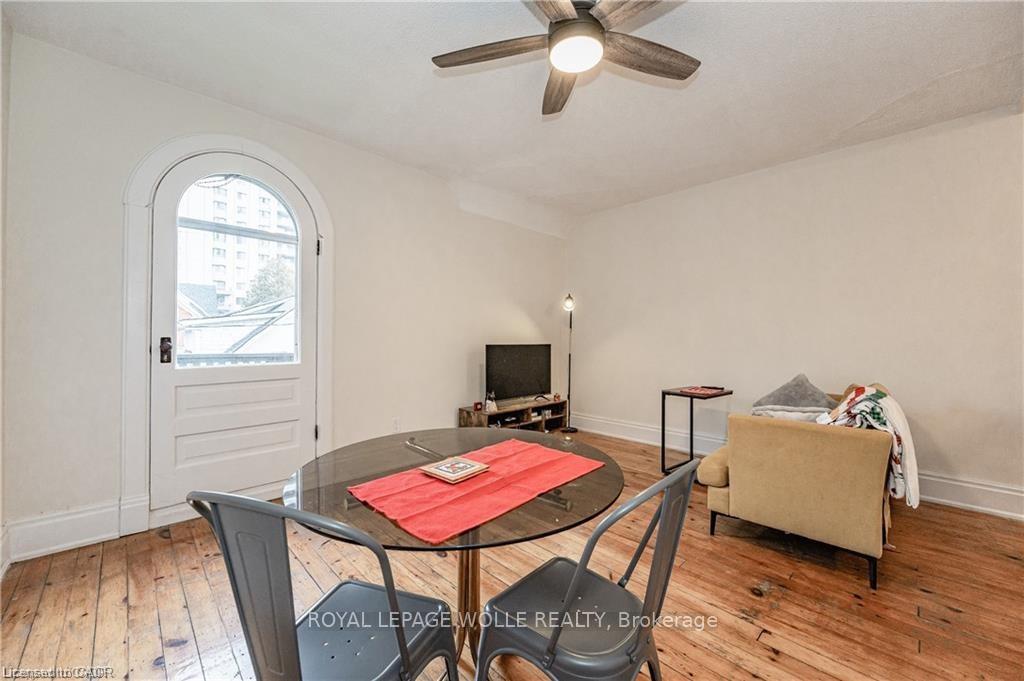 Photo 3 of Unit UPPER, 17 Hilda Place, Kitchener — HOMEH