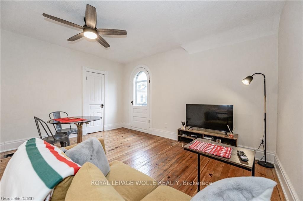 Photo 4 of Unit UPPER, 17 Hilda Place, Kitchener — HOMEH