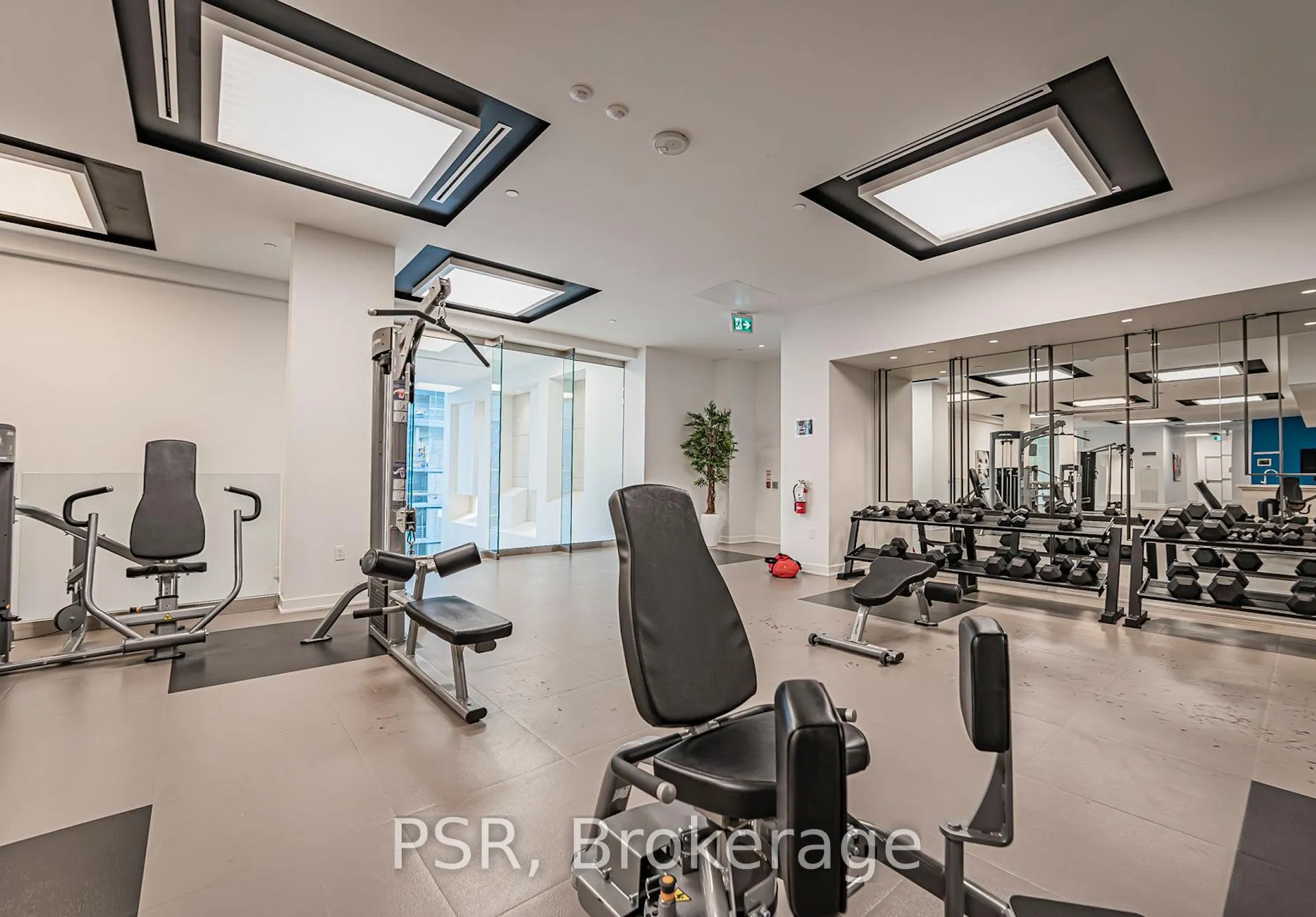 Photo 14 of Unit 3610, 195 Redpath Avenue, Toronto, Mount Pleasant West — HOMEH