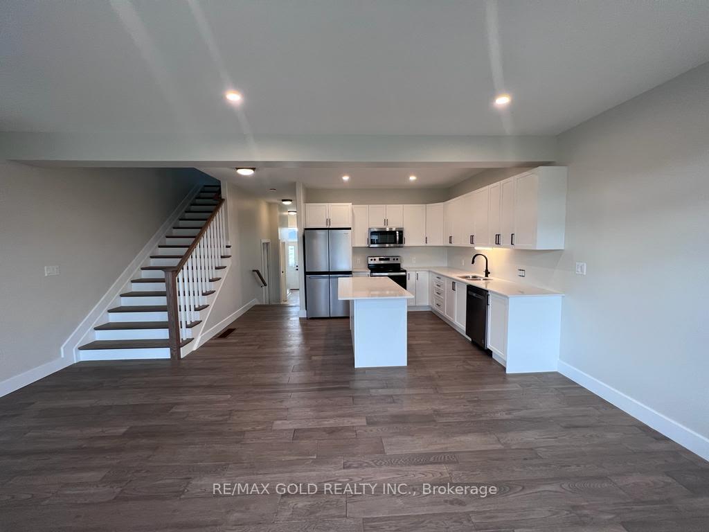 Photo 3 of 36 Dusenbury Drive, Loyalist, Lennox and Addington - South — HOMEH