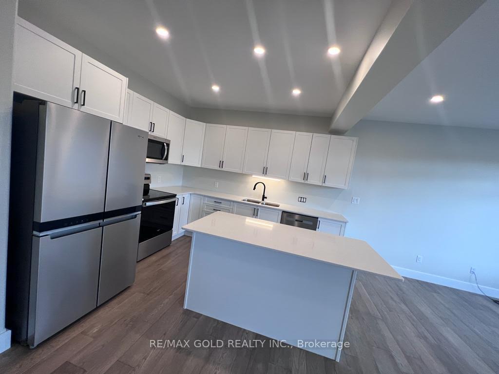 Photo 4 of 36 Dusenbury Drive, Loyalist, Lennox and Addington - South — HOMEH