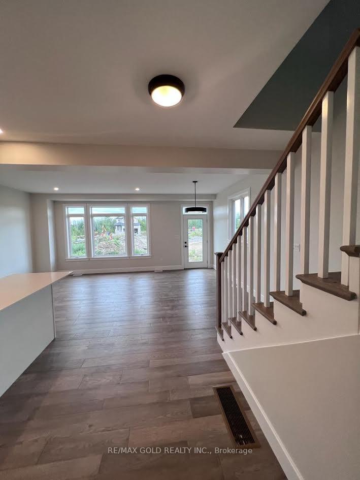 Photo 5 of 36 Dusenbury Drive, Loyalist, Lennox and Addington - South — HOMEH