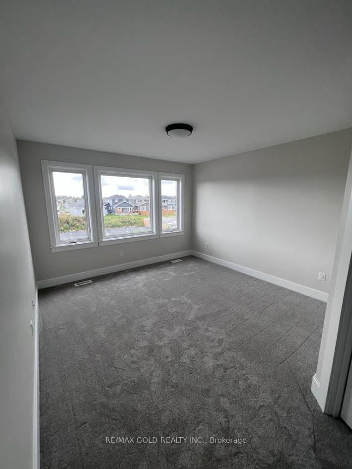 Photo 8 of 36 Dusenbury Drive, Loyalist, Lennox and Addington - South — HOMEH