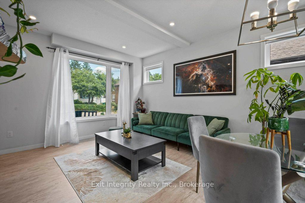 Photo 8 of 47 Gruhn Street, Kitchener — HOMEH