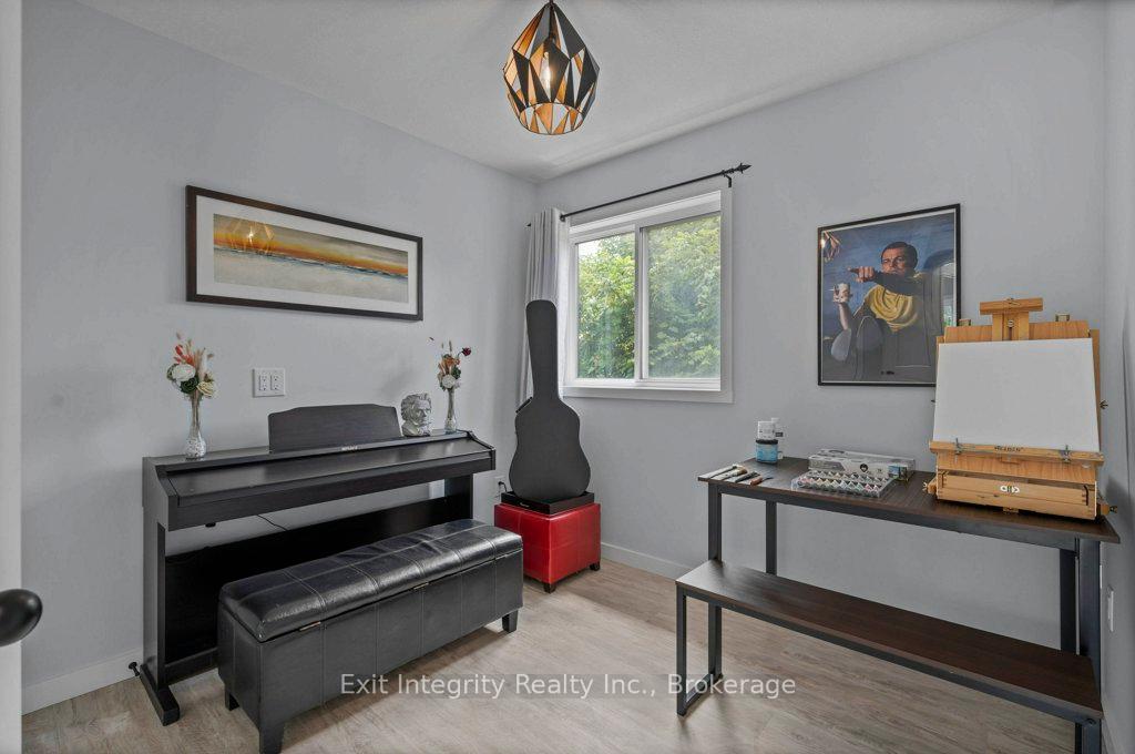 Photo 12 of 47 Gruhn Street, Kitchener — HOMEH
