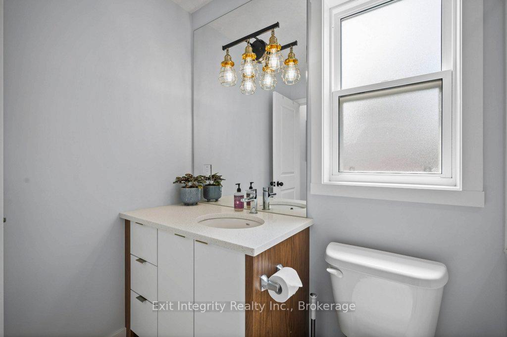Photo 14 of 47 Gruhn Street, Kitchener — HOMEH