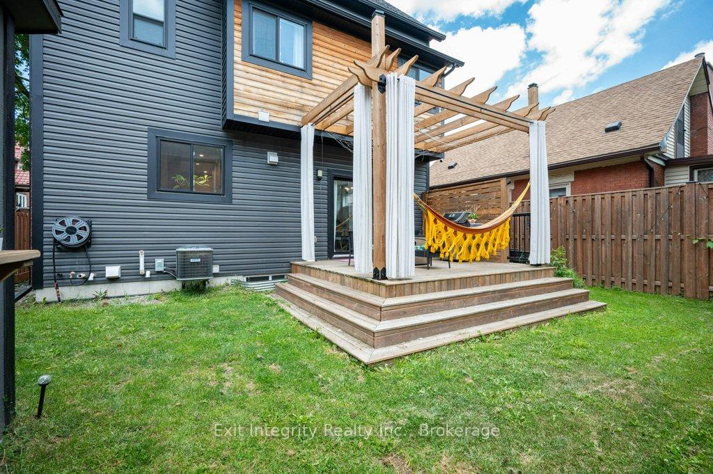 Photo 30 of 47 Gruhn Street, Kitchener — HOMEH
