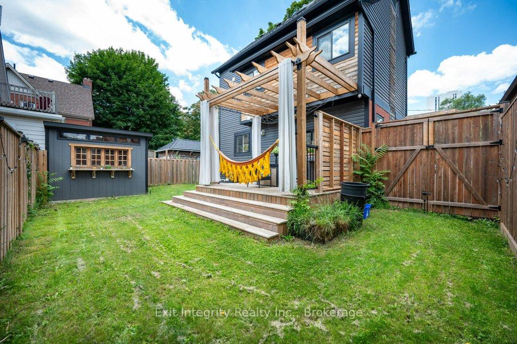 Photo 31 of 47 Gruhn Street, Kitchener — HOMEH