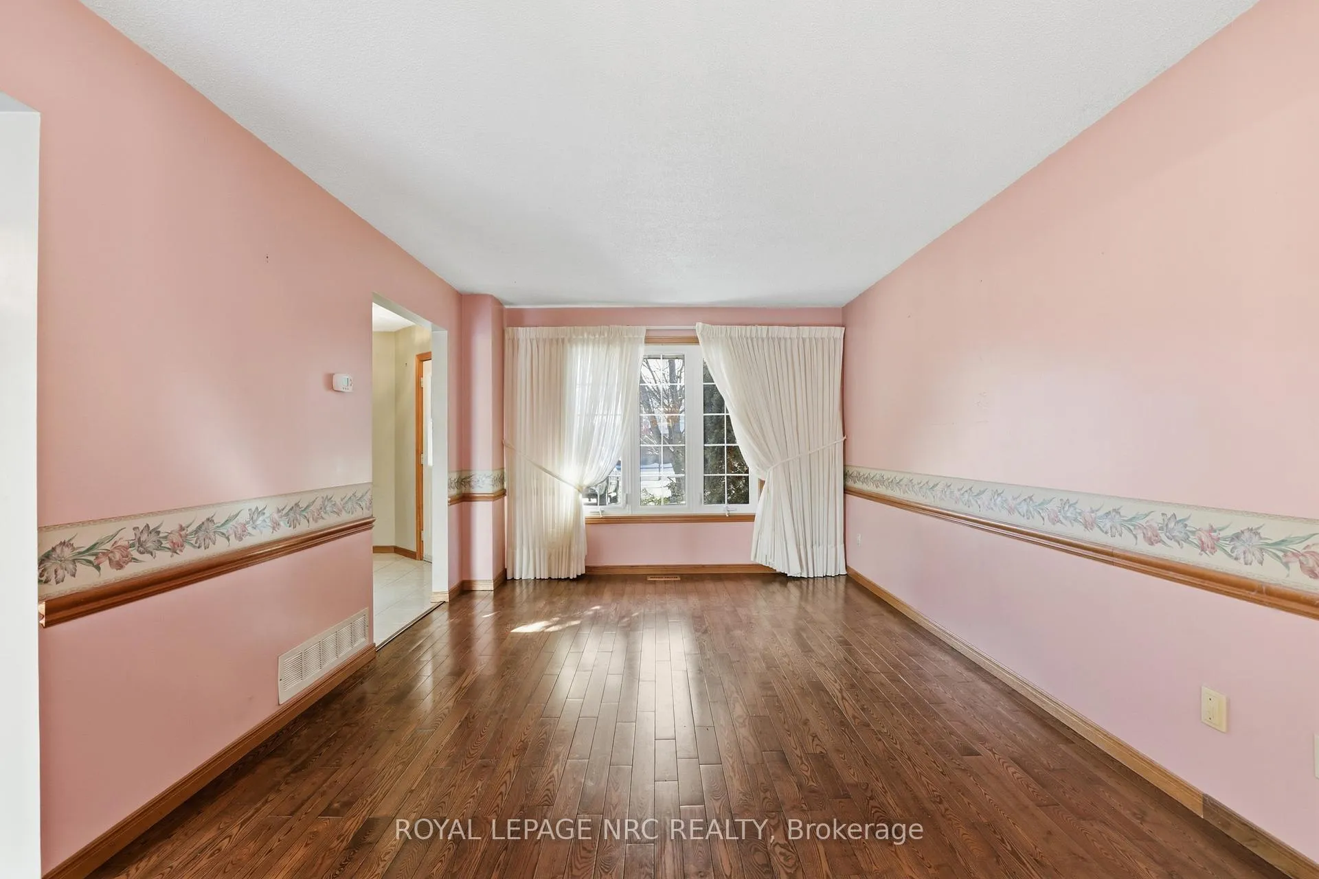 Photo 5 of 107 Butler Drive, Hamilton, Butler — HOMEH