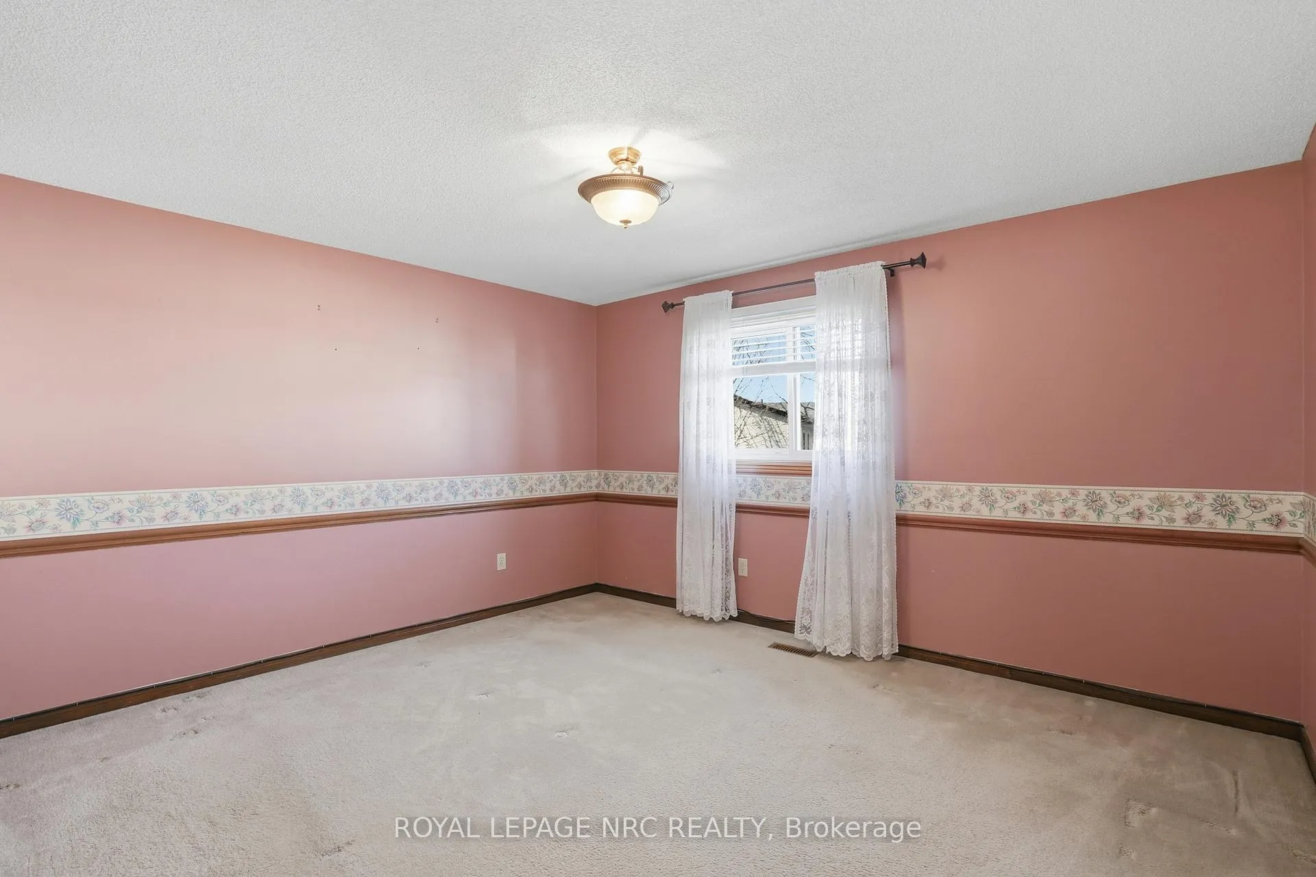 Photo 16 of 107 Butler Drive, Hamilton, Butler — HOMEH