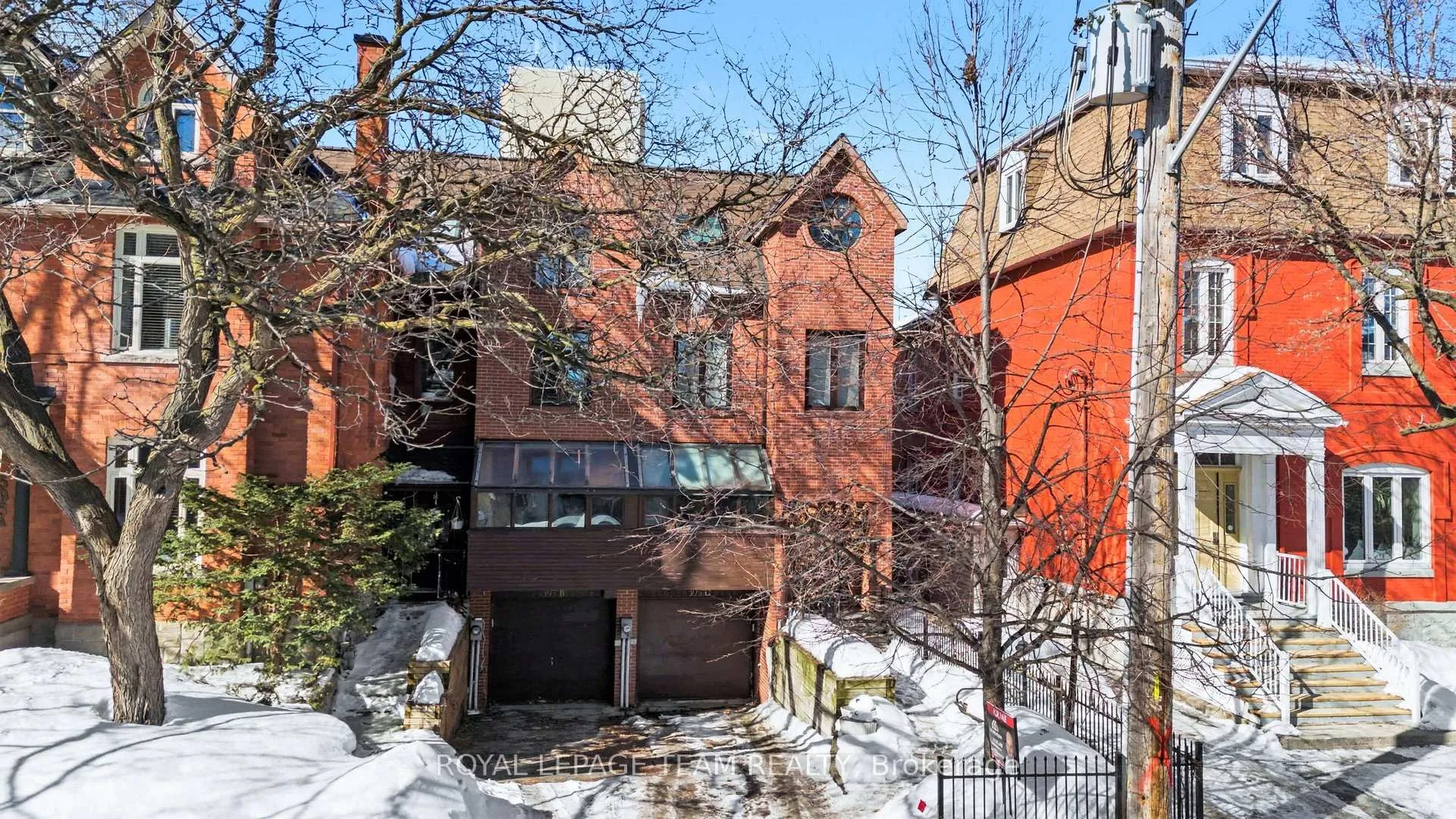 Photo 3 of Unit C, 595 Besserer Street, Ottawa, Sandy Hill — HOMEH