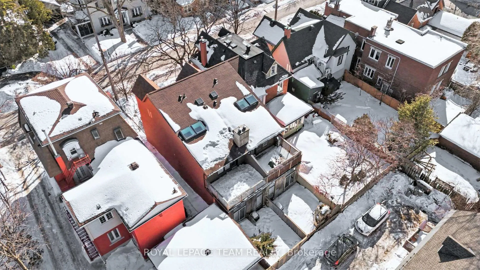 Photo 5 of Unit C, 595 Besserer Street, Ottawa, Sandy Hill — HOMEH