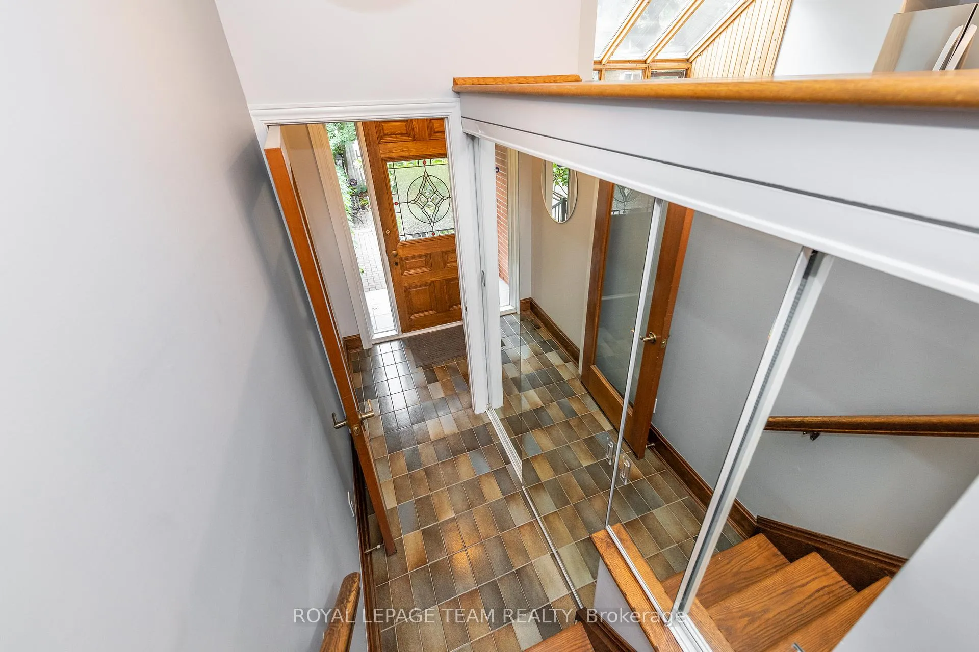 Photo 7 of Unit C, 595 Besserer Street, Ottawa, Sandy Hill — HOMEH