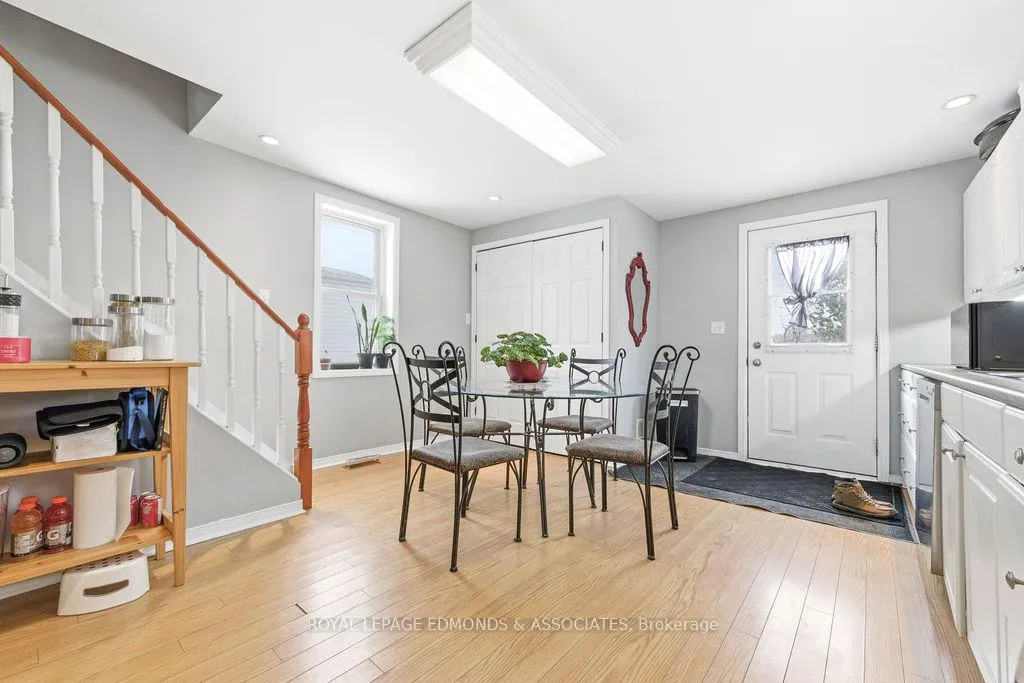 Photo 2 of 408 Moffat Street, Pembroke — HOMEH